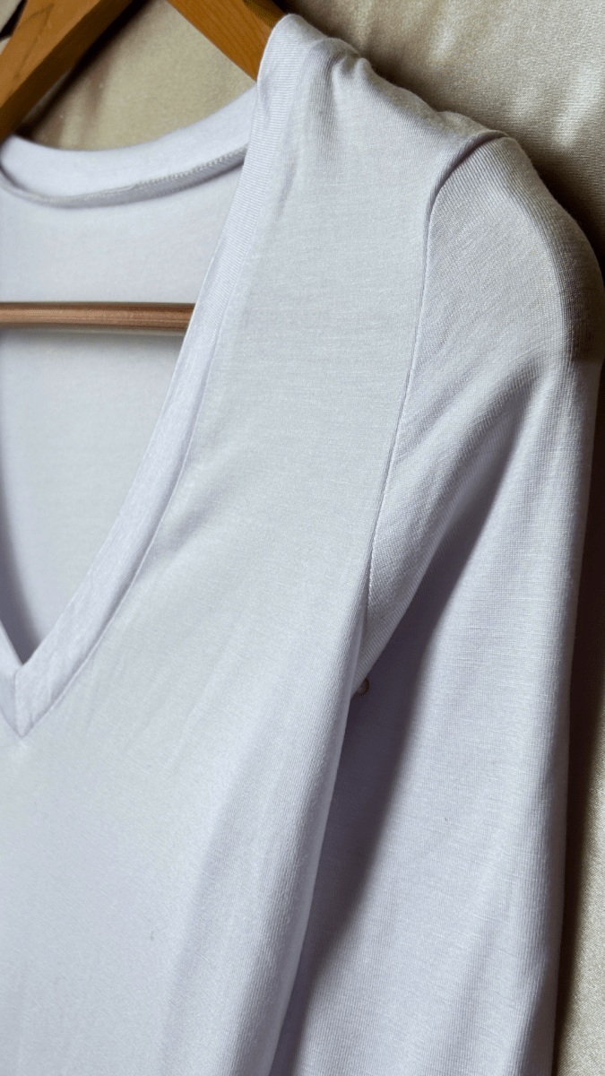 SmoothFlexi Plunge Long Sleeve White Bodysuit - TRÈS FOU OR SOMETHING