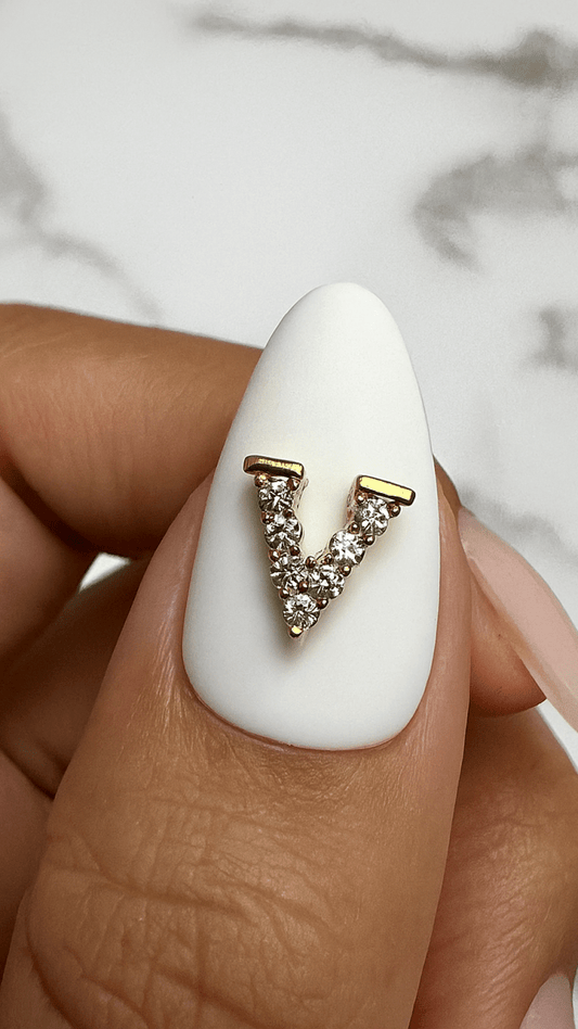 Sparkle V Gold Nail Charm - CHAMBRE 535
