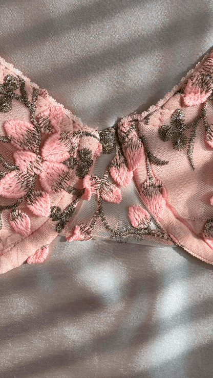 Summer's Fruit in Gold Bra - TRÈS FOU OR SOMETHING