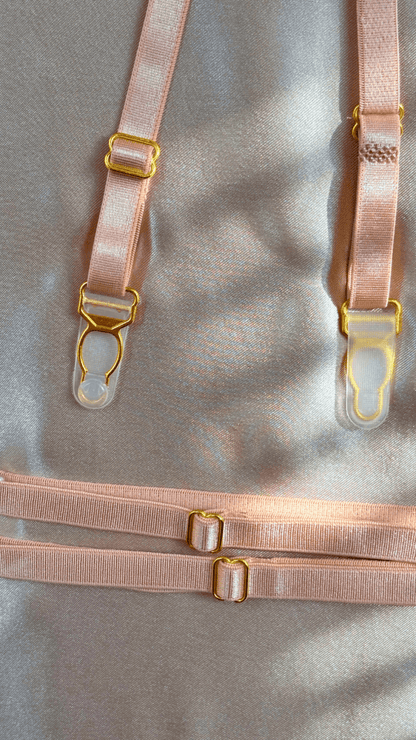 Summer's Fruit in Gold Garter - TRÈS FOU OR SOMETHING