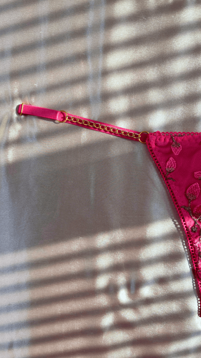 Summer's Fruit in Gold Panty - TRÈS FOU OR SOMETHING