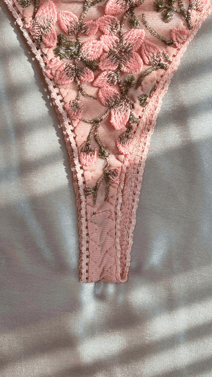 Summer's Fruit in Gold Panty - TRÈS FOU OR SOMETHING