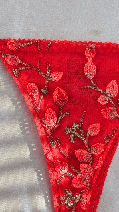 Summer's Fruit in Gold Panty - TRÈS FOU OR SOMETHING