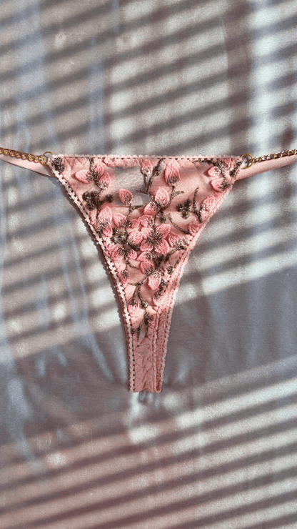 Summer's Fruit in Gold Panty - TRÈS FOU OR SOMETHING