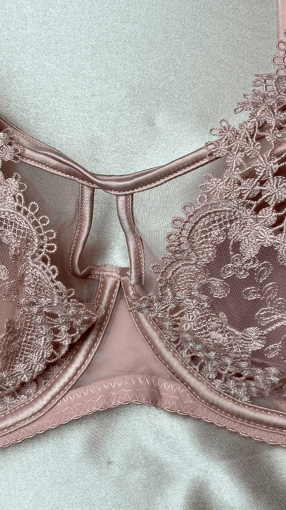 Valerie Pink Bra - TRÈS FOU OR SOMETHING