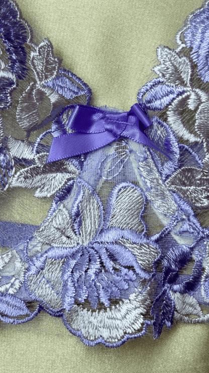 Violet Bra - TRÈS FOU OR SOMETHING