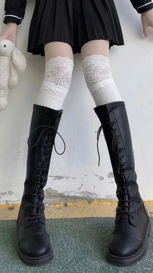Wide Lace Thigh Socks - CHAMBRE 535