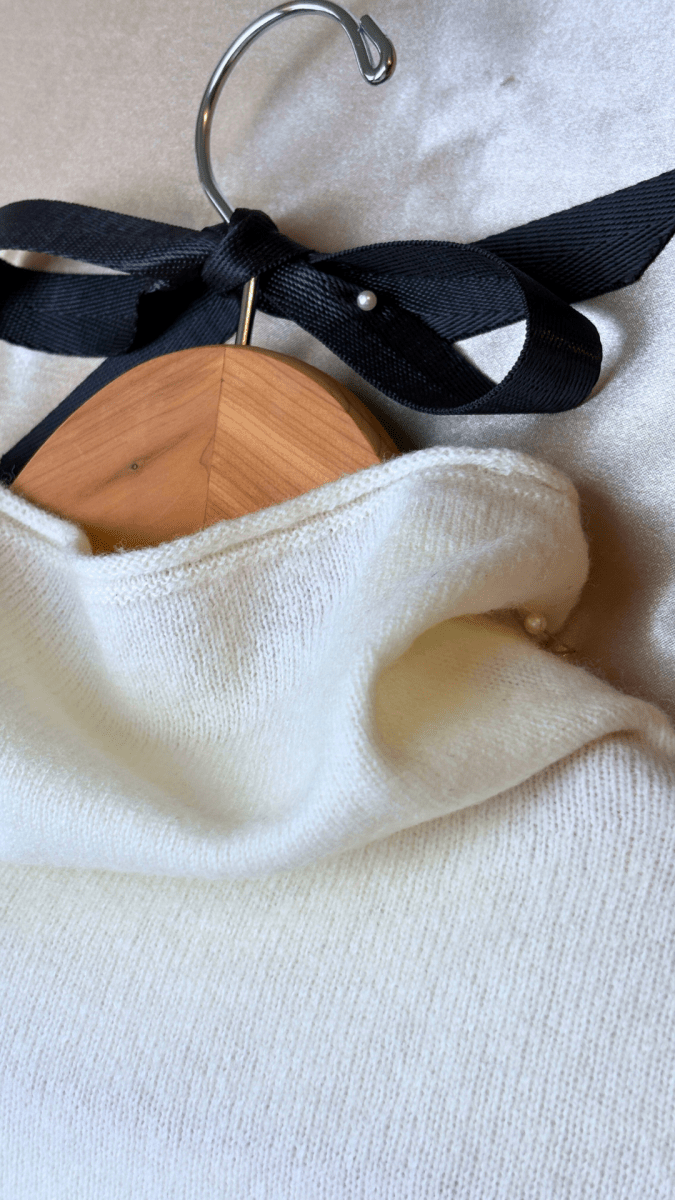 Wool Turtleneck Cream Sweater - TRÈS FOU OR SOMETHING