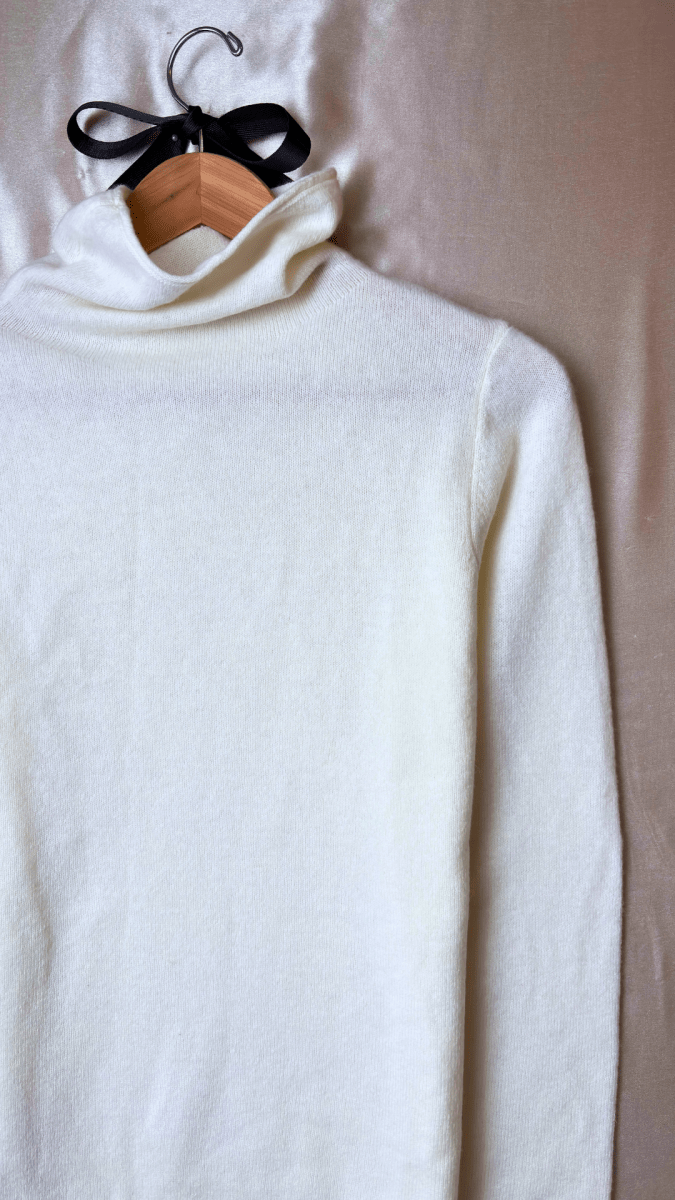 Wool Turtleneck Cream Sweater - TRÈS FOU OR SOMETHING