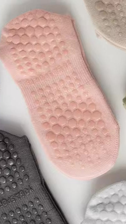 Yoga Socks - TRÈS FOU OR SOMETHING